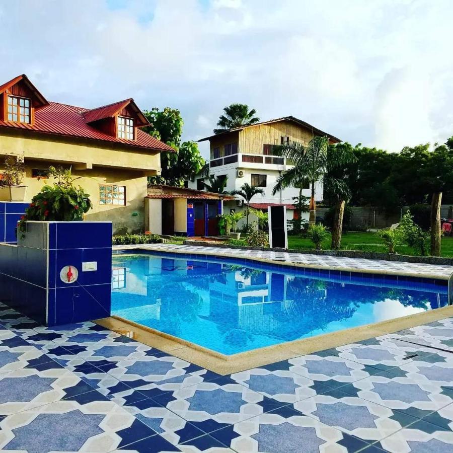 Palmendros Hosteria Монтаньита Экстерьер фото