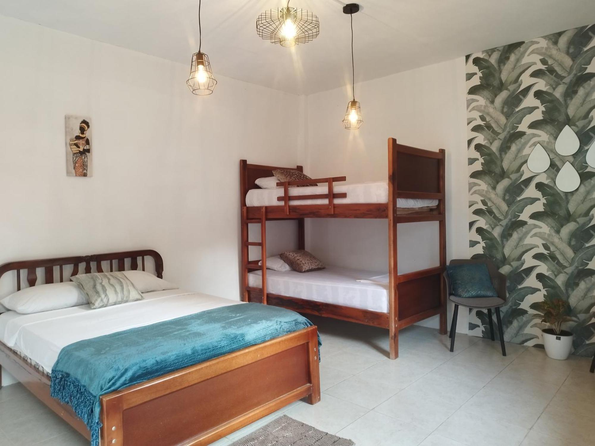 Palmendros Hosteria Монтаньита Экстерьер фото