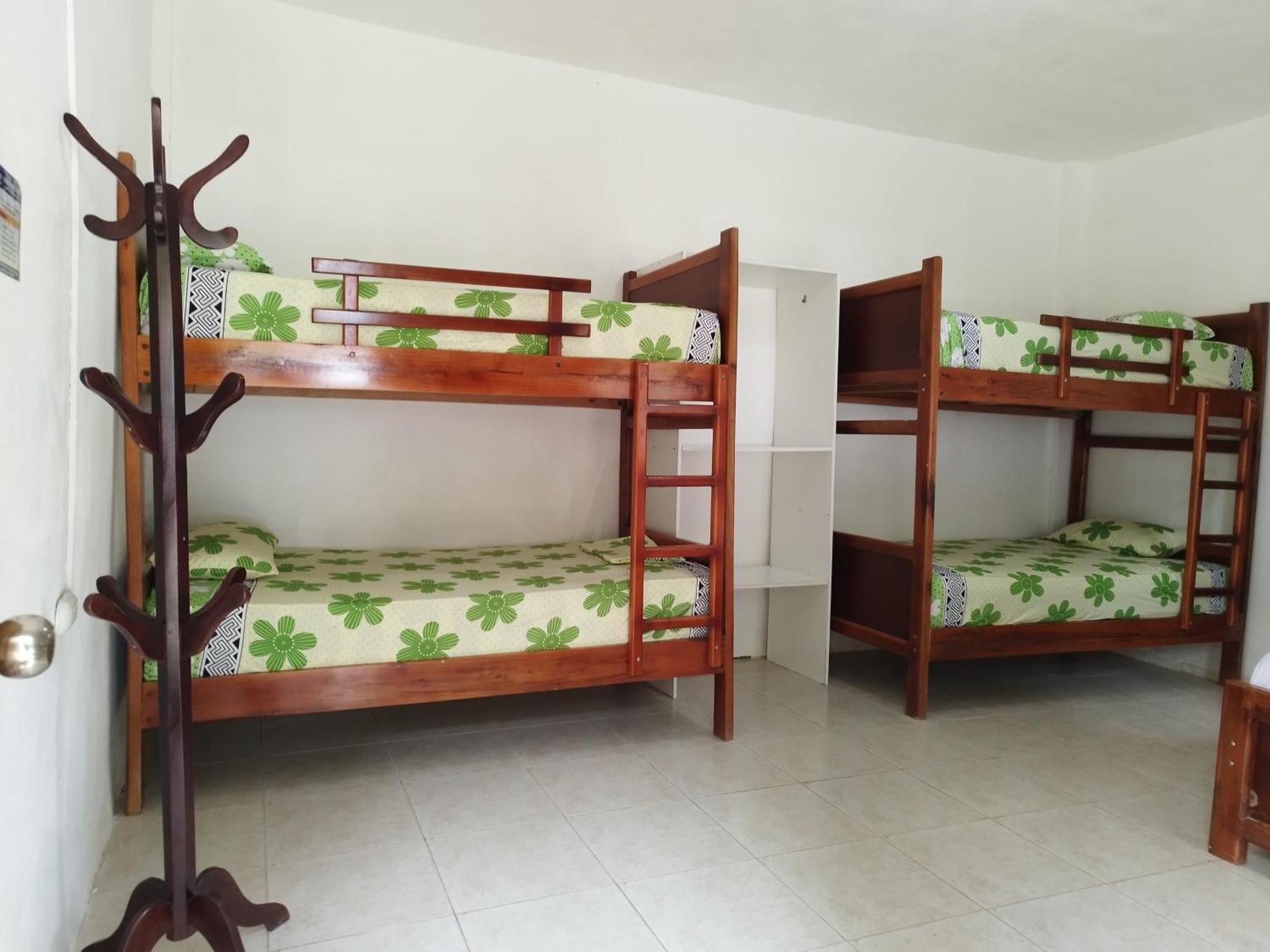 Palmendros Hosteria Монтаньита Номер фото
